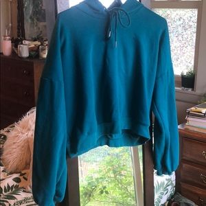 Balloon Sleeve Cropped Hoodie